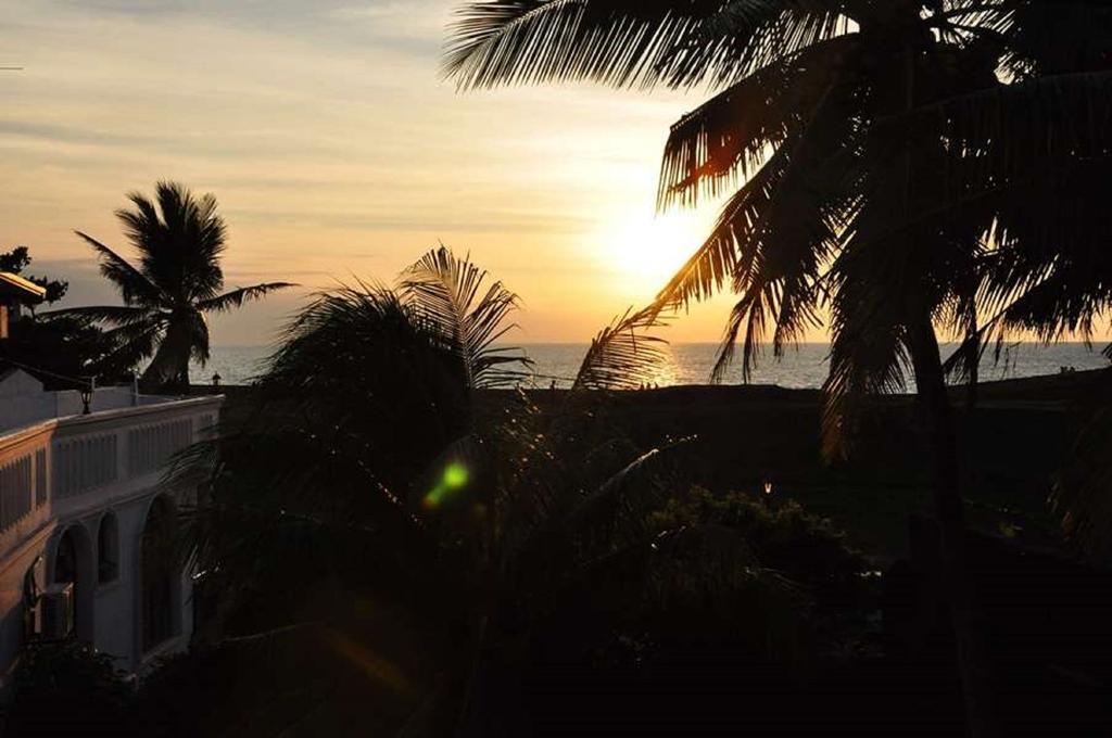 Sunset Galle Fort Esterno foto